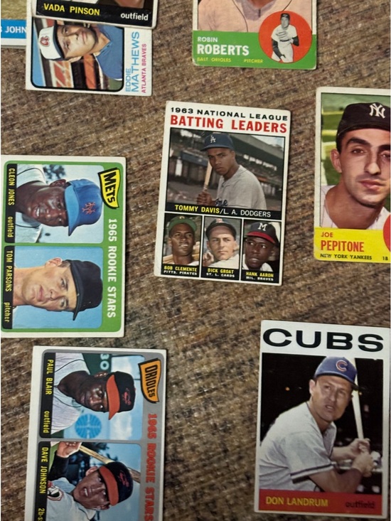 Other - Vintage Cards from 60s-70s featuring Hank Aaron, Roberto Clemente & HOFers